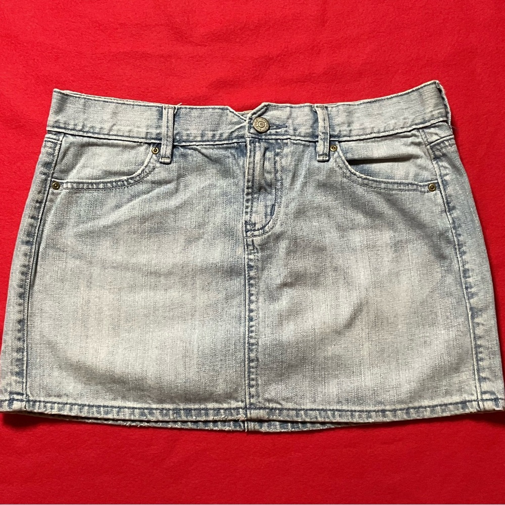 Old Navy Light Blue Women’s Size 4 Denim Mini Skirt - EUC